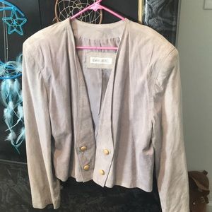 Super soft suede jacket .. 💯% pig suede.